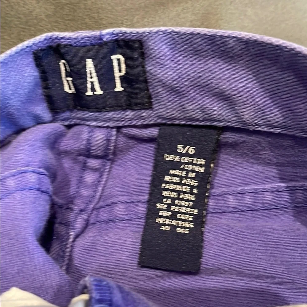 GAP stylish purple